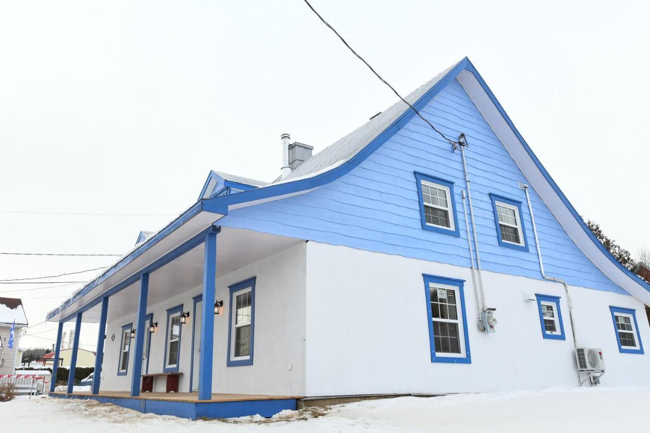 La Maison Bleue Saint-Ferreol-les-Neiges Buitenkant foto